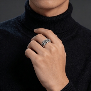 棱形十字架戒指复古潮流做旧男款高级感气质轻奢风指环