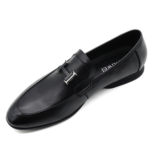 2023新款时尚头层牛皮休闲皮鞋男潮百搭饰扣商务真皮休闲鞋一脚蹬