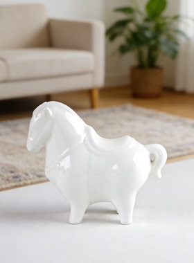 2026新款唐山骨瓷白萌马生肖摆件胖龙马精致优雅提升仪式感氛围感