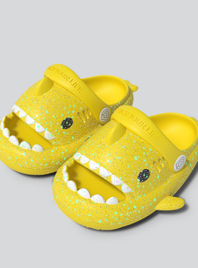 EVA夜光鲨鱼儿童拖鞋男童女童防滑夏季新款室内外穿幼儿宝宝凉拖