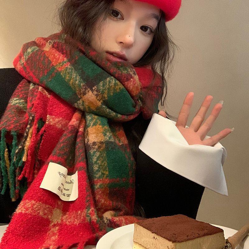 新年礼物圣诞红色流苏格子围巾女冬高级感保暖韩披肩加厚围脖韩版
