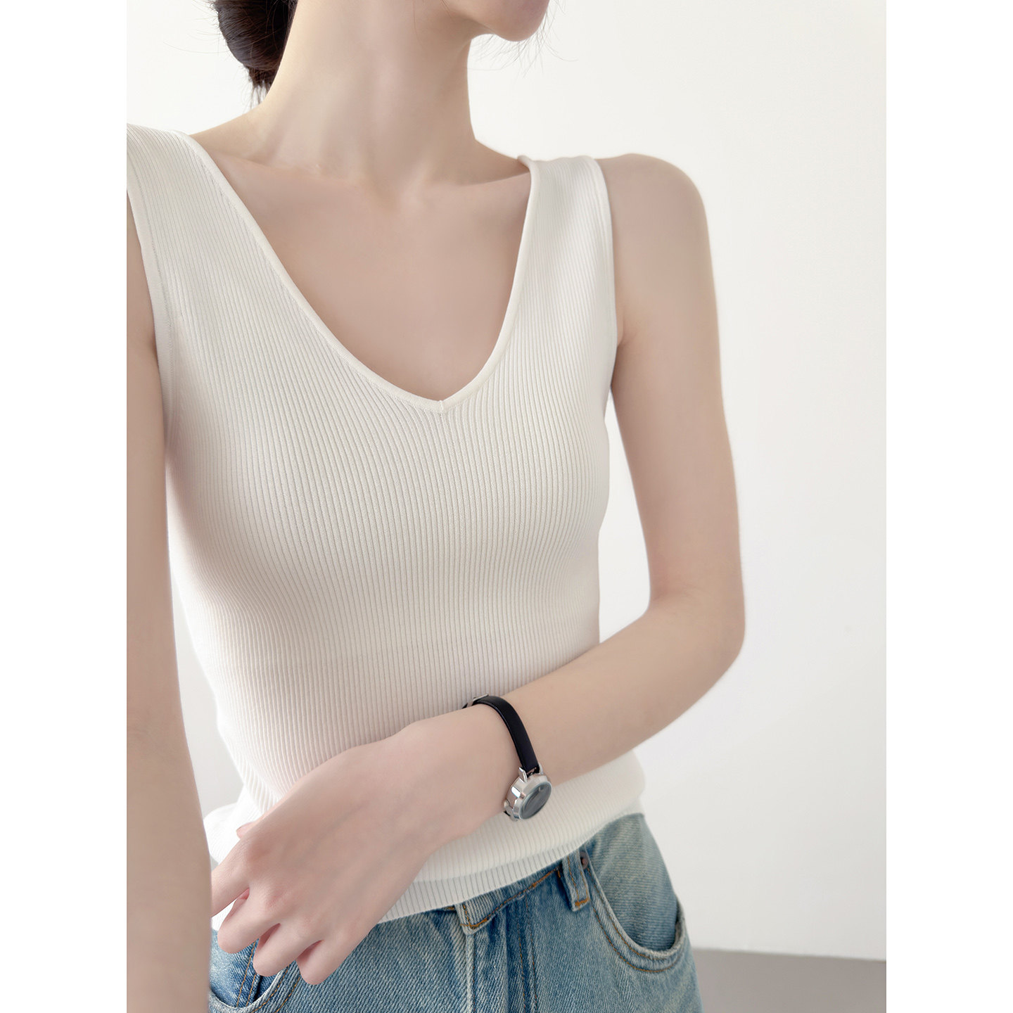白色V领针织背心女2026新款内搭收副乳显瘦打底外穿冰丝吊带上衣,女装/女士精品,背心吊带,淘宝优惠券,粉丝福利购,淘宝优惠卷