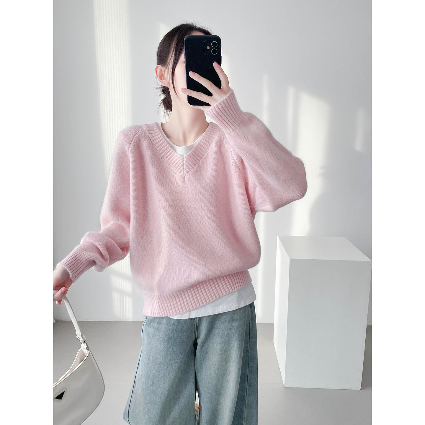 韩系气质加厚V领针织衫