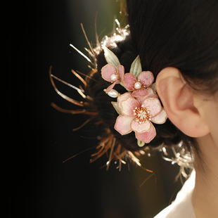 今年流行漂亮头饰粉色桃花中式发饰掐丝发夹边夹国风旗袍秀禾头饰