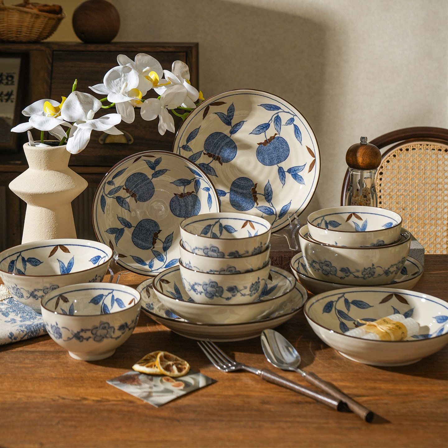 舍里釉下彩陶瓷碗碟套装家用2025新款中式复古饭碗盘子餐具套装,餐饮具,碗,淘宝优惠券,粉丝福利购,淘宝优惠卷