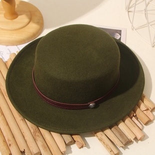 复古军绿色帽子女秋冬百搭黑羊毛呢平沿礼帽英伦宽檐皮带平顶帽男