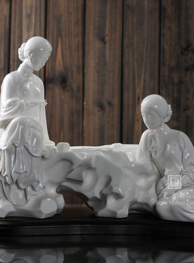 德化白瓷古典美女风摆件人物雕塑