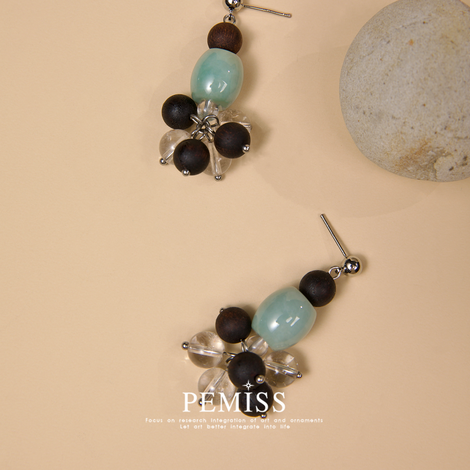 新中式中性沉香翡翠耳饰藏式降真香木水晶冰种随形原木耳环