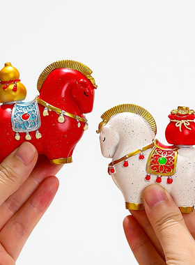 马上发财马年摆件新年礼物家居装饰品树脂公仔国潮小马年会伴手礼