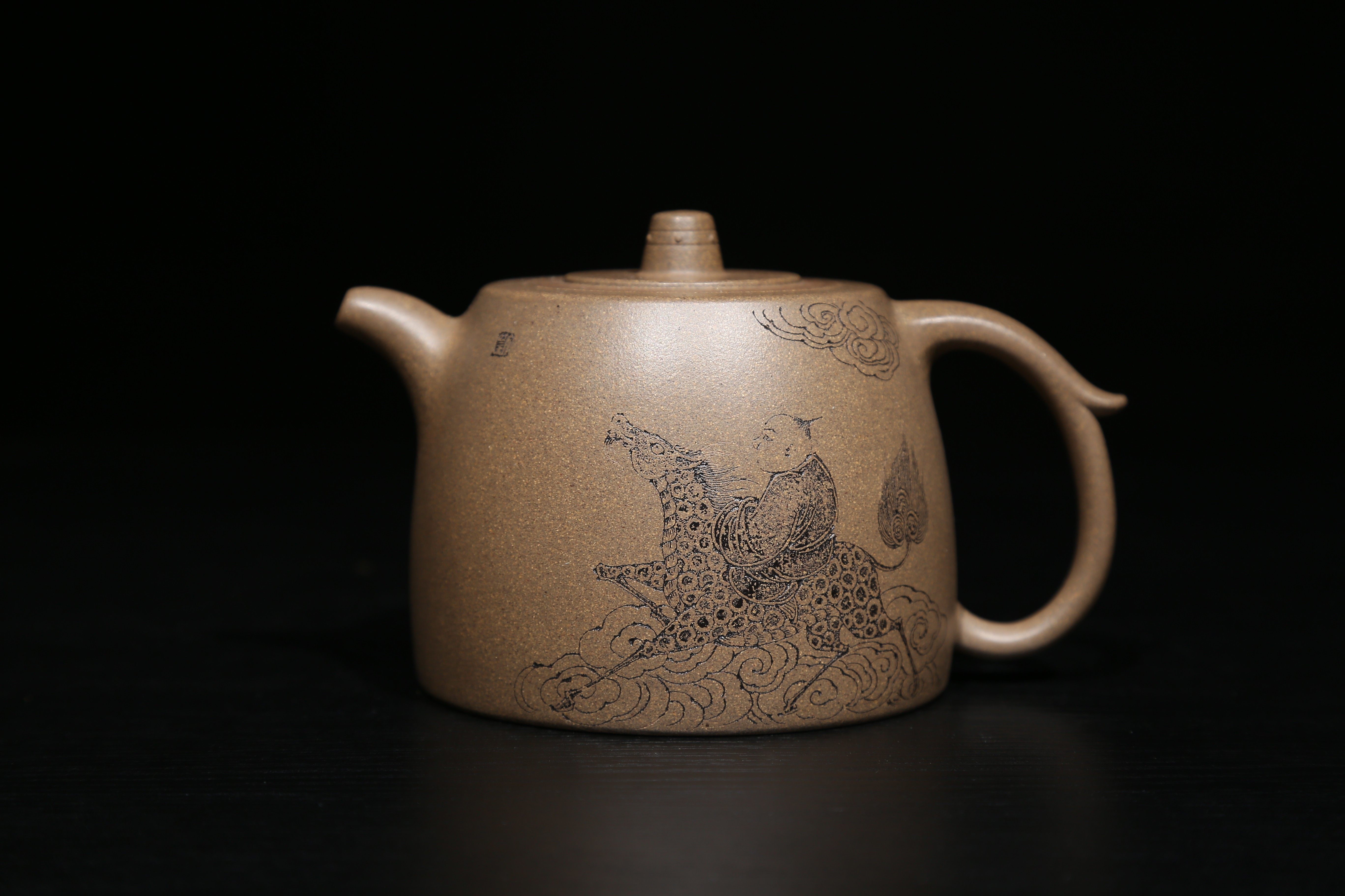 【朴陶】宜兴紫砂纯手 陈进青灰段 仿唐彬杰宝铎 440cc 刘华刻绘