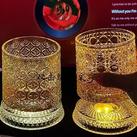 旋转不倒翁威士忌杯解压