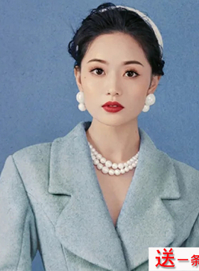 多层珍珠锁骨链女写真拍照