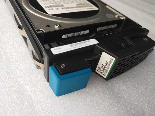 HDS 3276139-D DF-F800-AVE2K AMS2100/2300/S2500 2TB SATA 硬盘