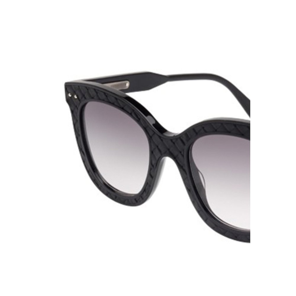 BOTTEGA VENETA 女士眼镜 BV0035S1 AW2021 黑色 徽标细节太阳镜