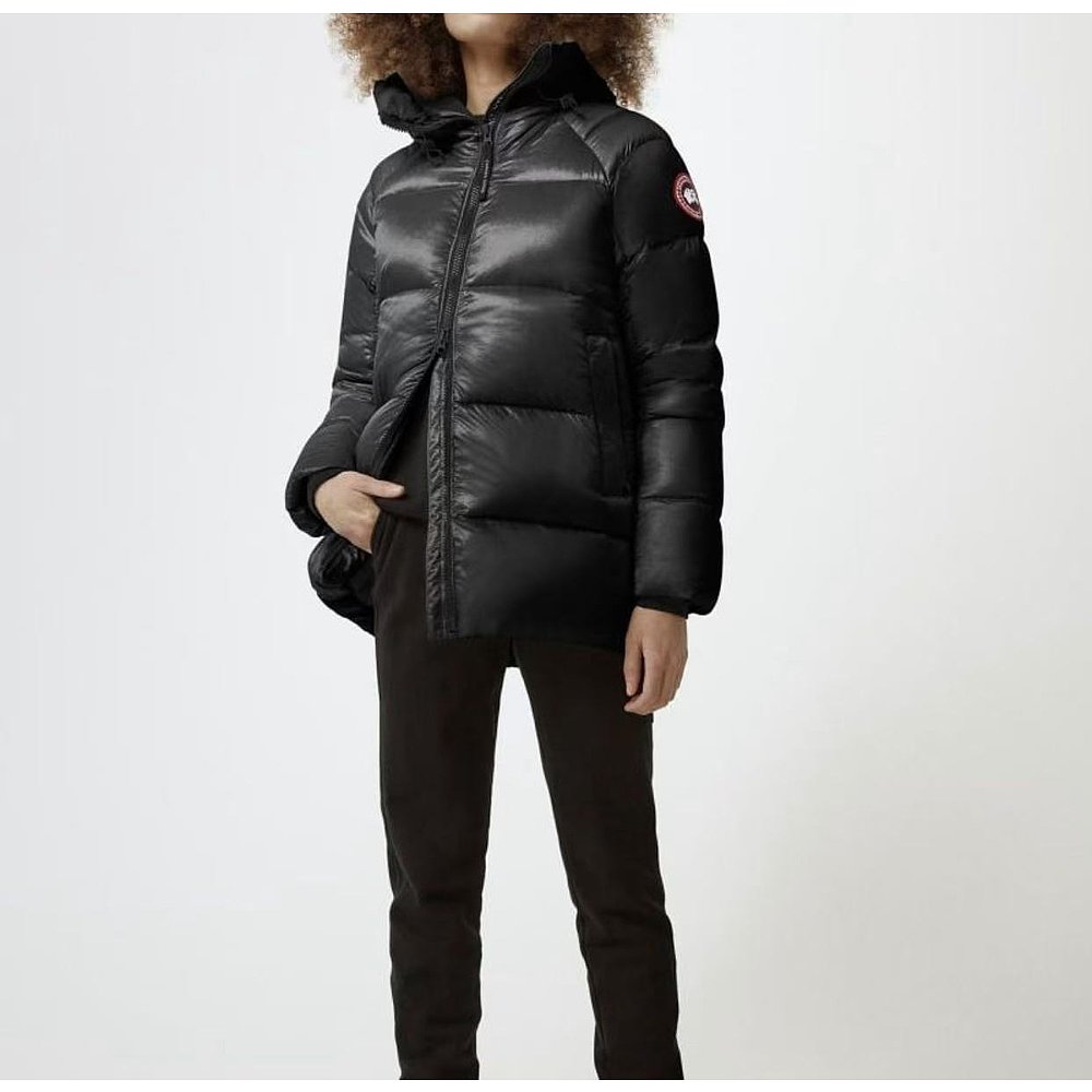 CANADA GOOSE 女士黑色连帽叉肩羽绒服 Cypress系列羽绒服