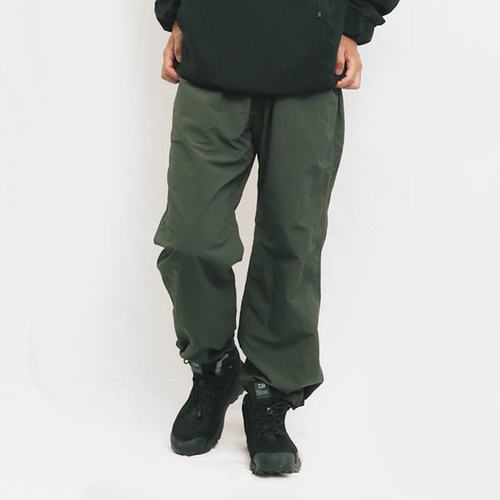 日本直邮Gramicci尼龙运动裤（NYLON TRACK PANT）铸造原色L