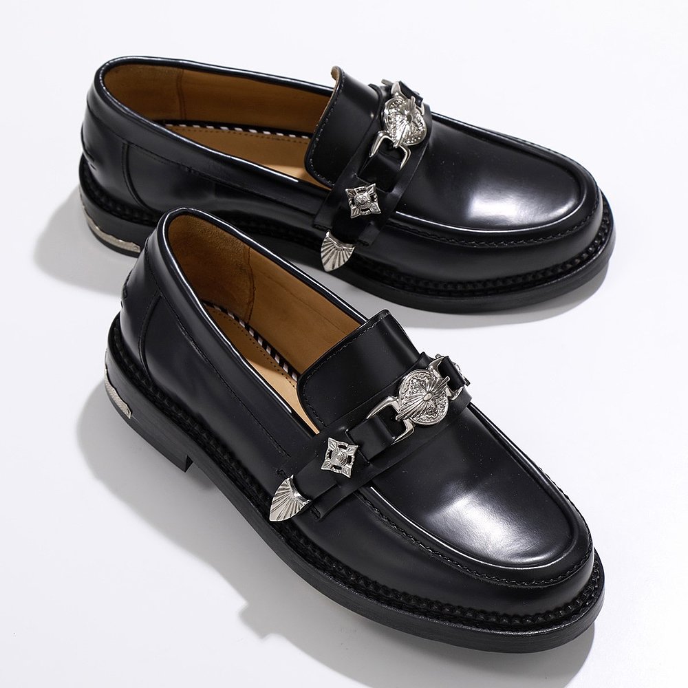 日本直邮TOGA PULLA Bit Loafer 乐福鞋 AJ1041 女士 皮鞋 铆钉鞋
