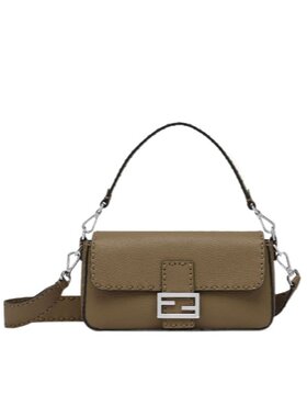 Fendi Baguette中号单肩包 8BR600ARBB