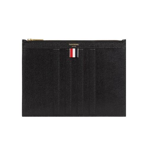 Thom Browne 黑色卵石纹压花手拿包 MAC134A00198