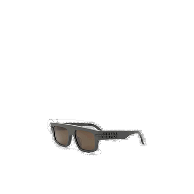 香港直邮Fendi 徽标太阳镜 FE40091U