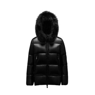 蒙克莱23新款 Moncler 女黑色漆尼龙毛皮饰边帽可拆羽绒服