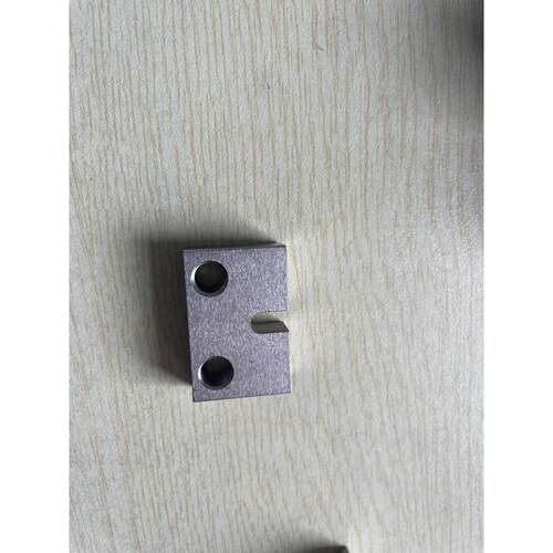 调整螺栓用固定块AJSC AJSCM AJSCS 侧面安装PCC01 PCC02 PCC06