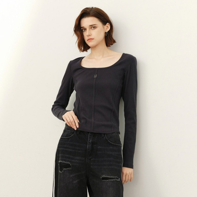 uti尤缇2026春季新款 方领长袖弹力打底T恤女休闲上衣UL120102783