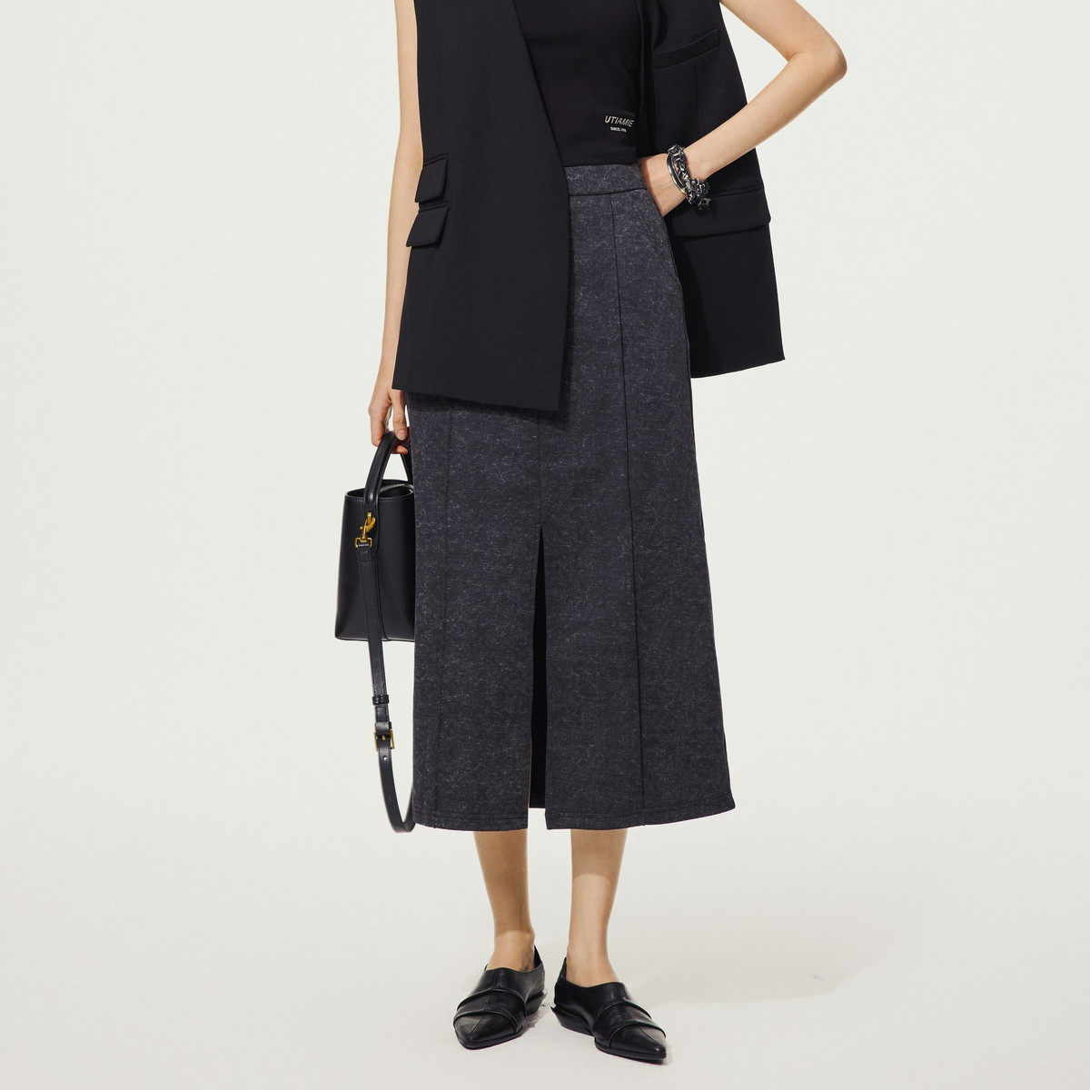 uti尤缇2024秋季新款 深灰色复古开叉显瘦半身长裙女UK3D0392783,女装/女士精品,半身裙,淘宝优惠券,粉丝福利购,淘宝优惠卷