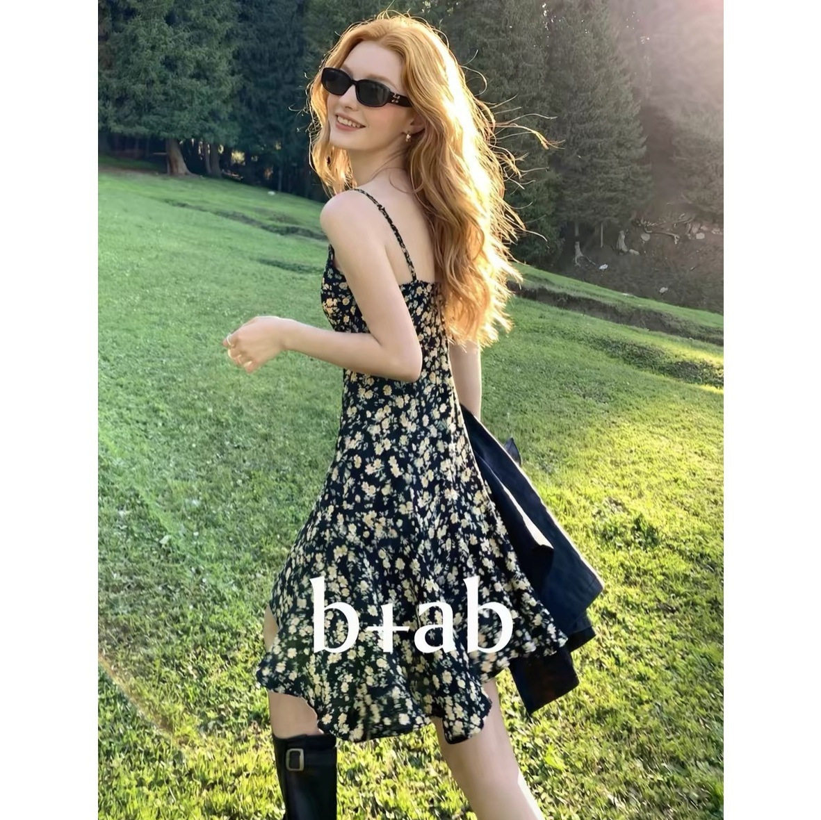 b+ab黑色碎花吊带连衣裙女2026夏季新款收腰显瘦荷叶边A字短裙