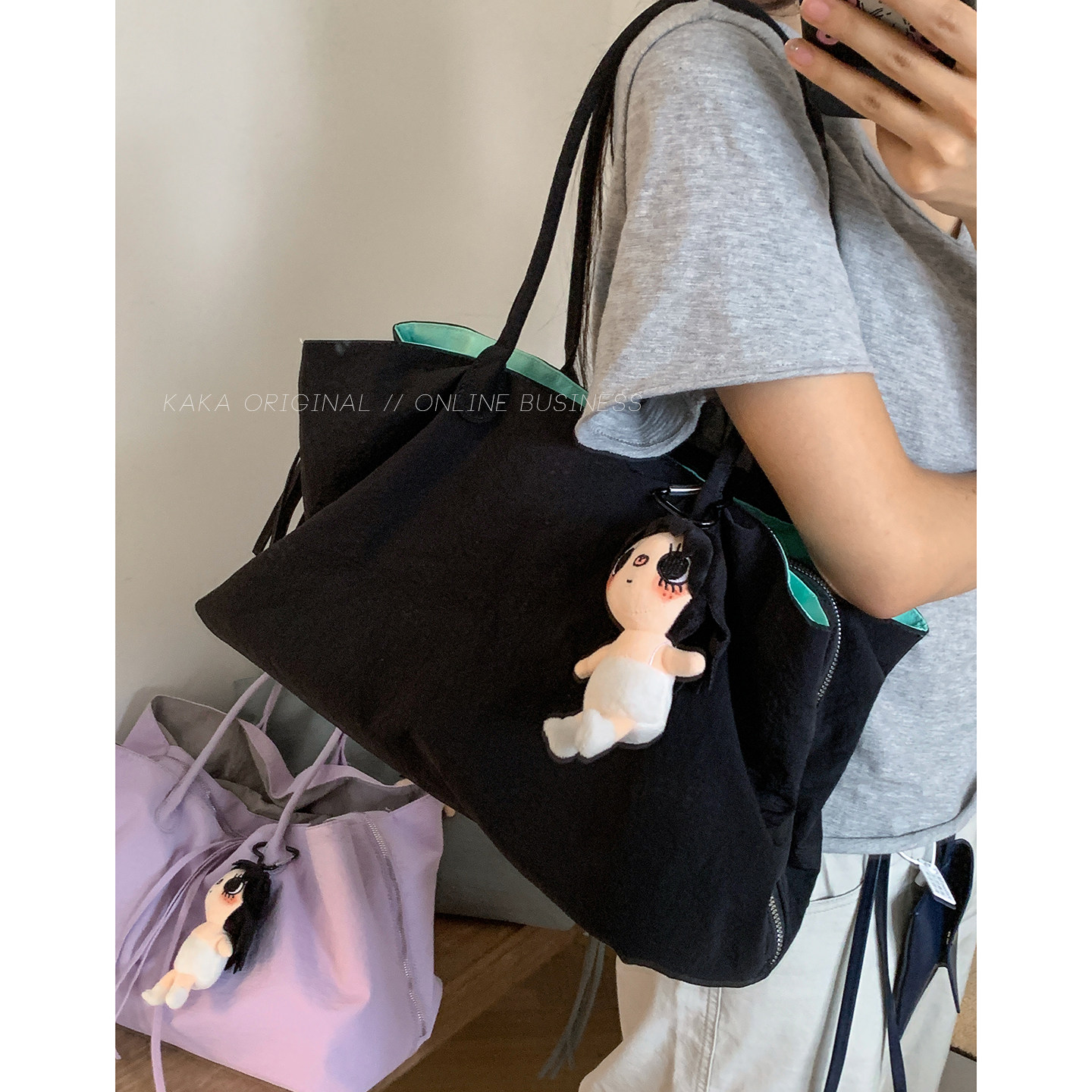 网红轻量化尼龙布包包女2026新款潮韩国三明治包多层大容量托特包图片