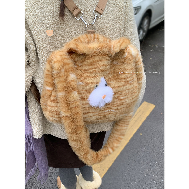 冬季小猫毛绒包包女2024新款潮时尚可爱学院风双肩包大容量托特包