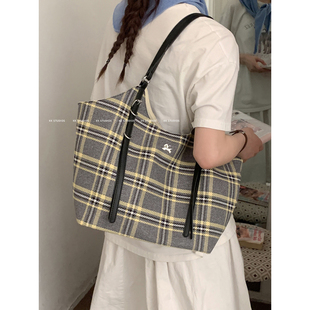 学院风格子帆布包包女2025新款潮时尚韩版托特包懒散风大容量包