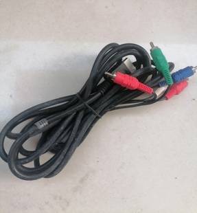 适用于PS2或者PS3的二手原装色差线可以达到1080p分辨率。