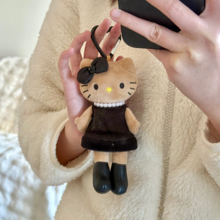 长腿黑皮Kitty毛绒挂件可爱kt猫爱心扣书包挂饰钥匙扣玩偶公仔