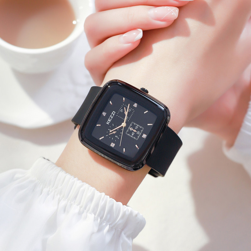 kezzi运动方盘男女休闲防水大表盘硅胶表带2022新款个性石英手表