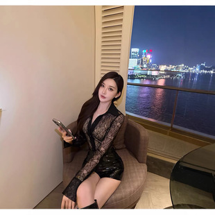 显瘦打底衫 翻领修身 上衣 女高级感微透网纱长袖 纯欲风黑色蕾丝衬衫