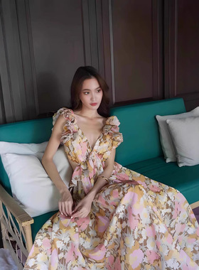 PRISCA夏季新款法式度假风印花V领荷叶边镂空无袖系带露背连衣裙