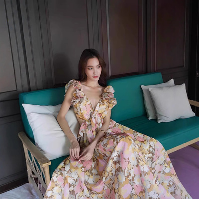 PRISCA夏季新款法式度假风印花V领荷叶边镂空无袖系带露背连衣裙