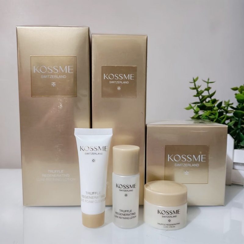 KOSSME/蔻诗弥鉴金奢宠护肤礼盒