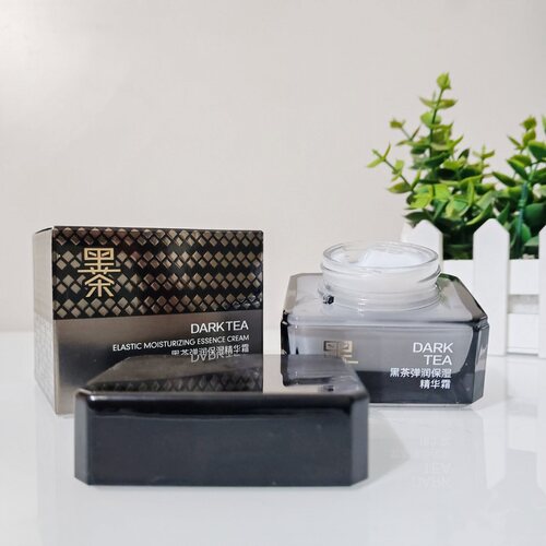 iado黑茶弹润保湿精华霜50g