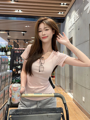 2026新款夏季修身显瘦上衣大码胖MM灰色U领短袖T恤女