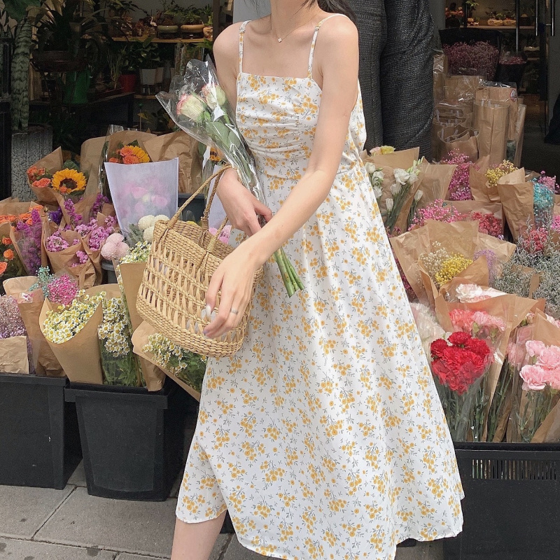 Real price Korean temperament gentle French suspender dress chic floral medium length skirt