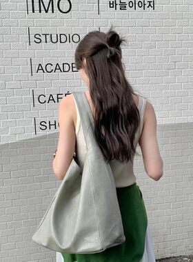 竹笋喵喵 高级感大容量托特包女2026春夏新款ins百搭油蜡皮单肩包