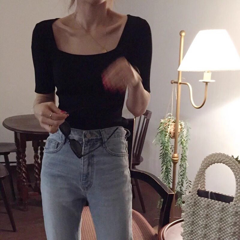 法式黑色方领正肩短袖t恤女夏季高级感气质修身冰丝半袖针织上衣