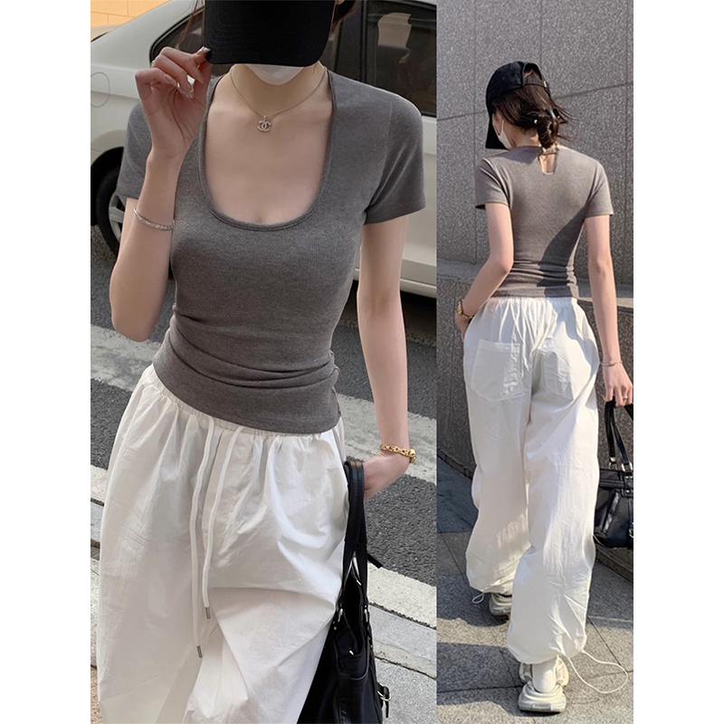 灰色露背u领短袖t恤女夏季设计感后背镂空大领口正肩修身针织上衣