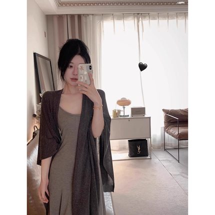 灰色冰丝中长款披肩防晒开衫女夏季吊带外搭针织空调罩衫薄款上衣
