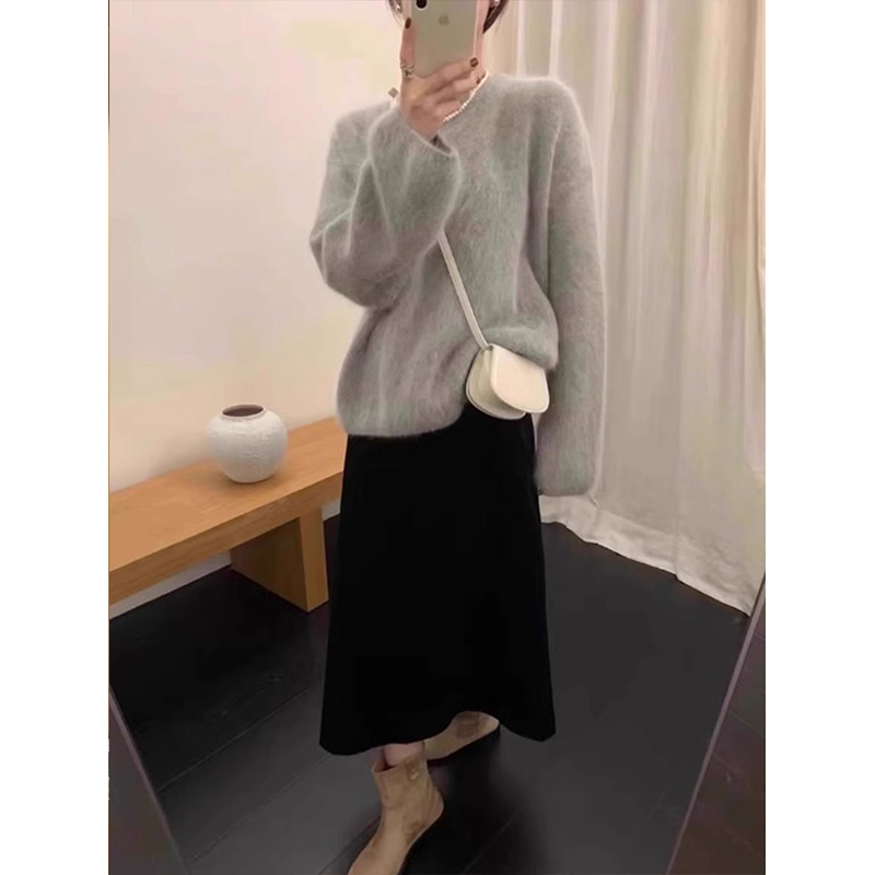 慵懒风水貂绒毛衣宽松软糯针织衫