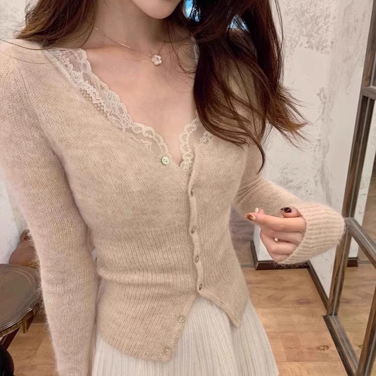 法式V领蕾丝边打底开衫女秋冬季纯欲风内搭修身针织毛衣短款上衣