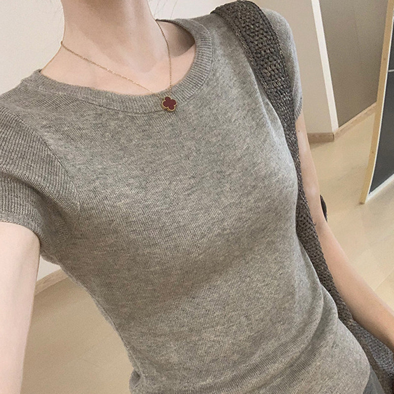 韩系简约灰色短袖t恤女夏季新款穿搭正肩修身显瘦冰丝针织衫上衣