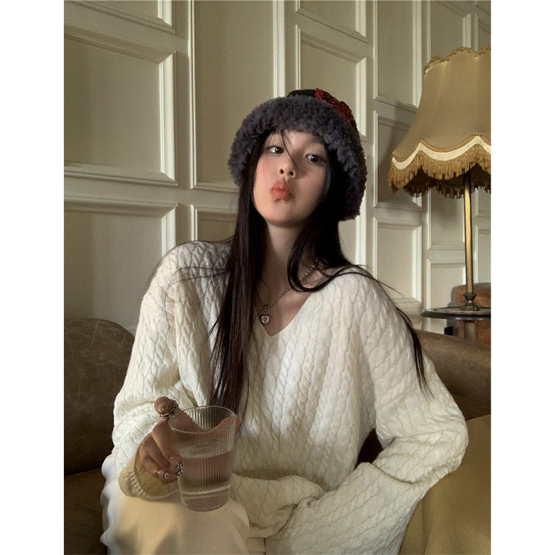 法式V领套头麻花毛衣外套女秋冬软糯宽松慵懒风针织衫高级感上衣